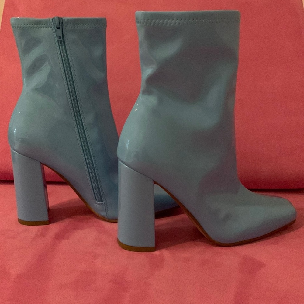 Steve Madden Lyndon Blue Patent Boots